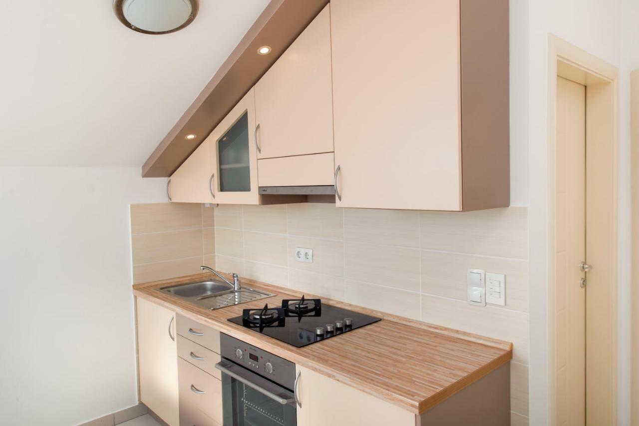 Panorama Lux Apartment 로고즈니차 외부 사진