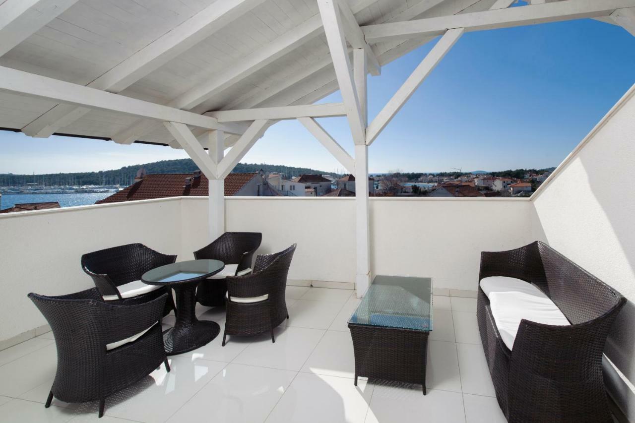 Panorama Lux Apartment 로고즈니차 외부 사진